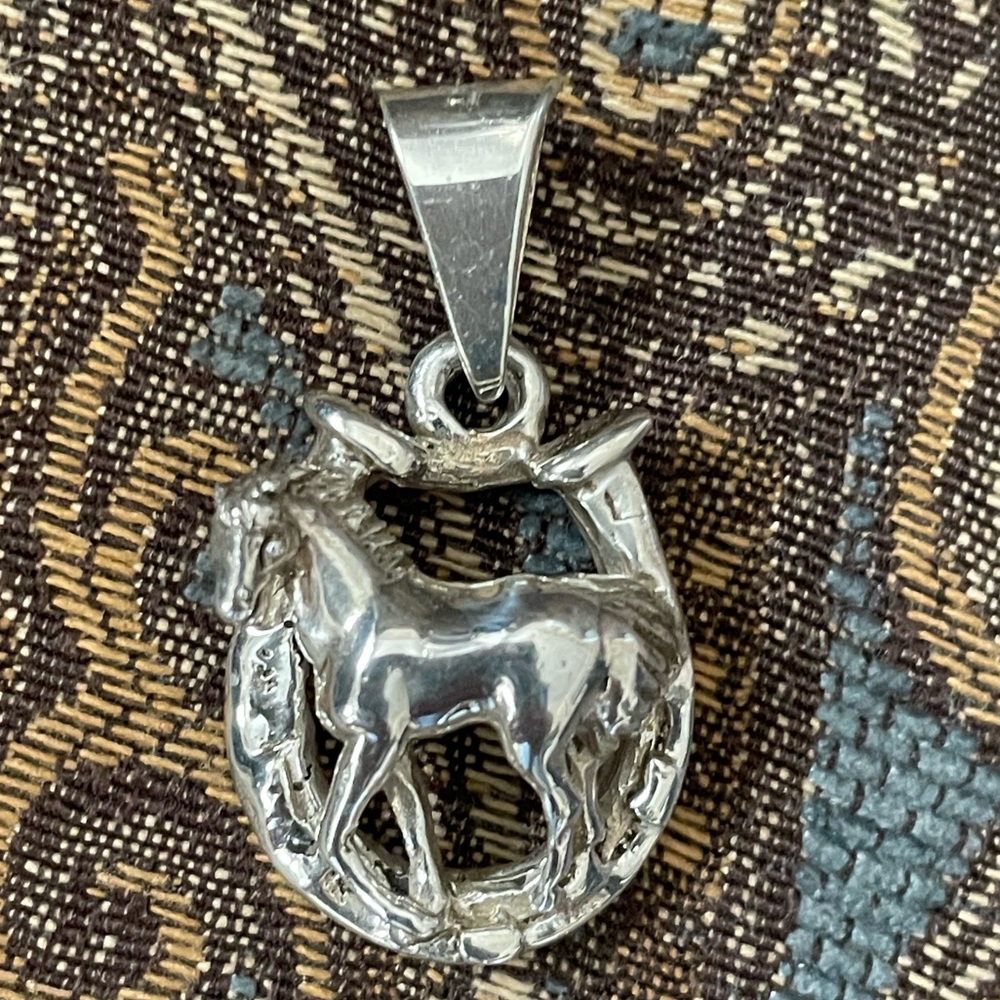 Two Silver Horse Pendants / Slides - Picture 5 of 6